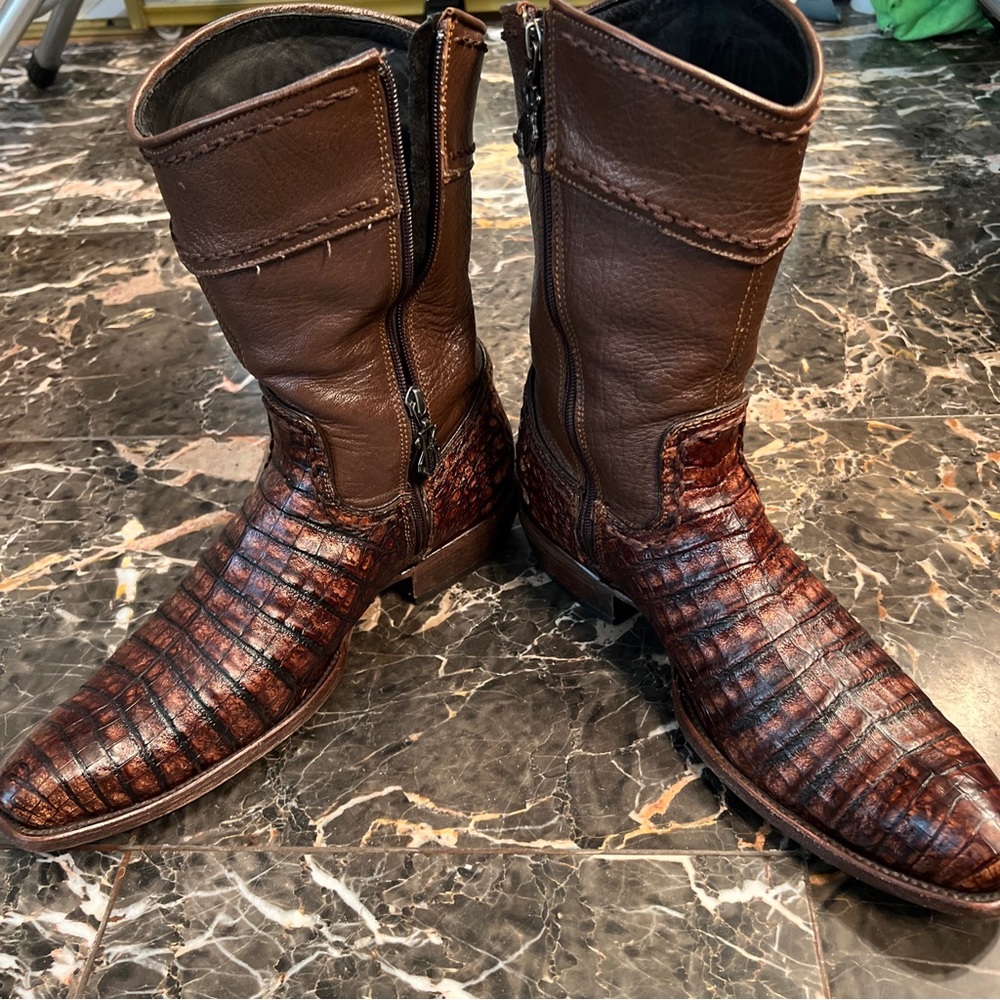CUADRA FUSCUS BOOT WITH BELT 40. Good condition look at pictures